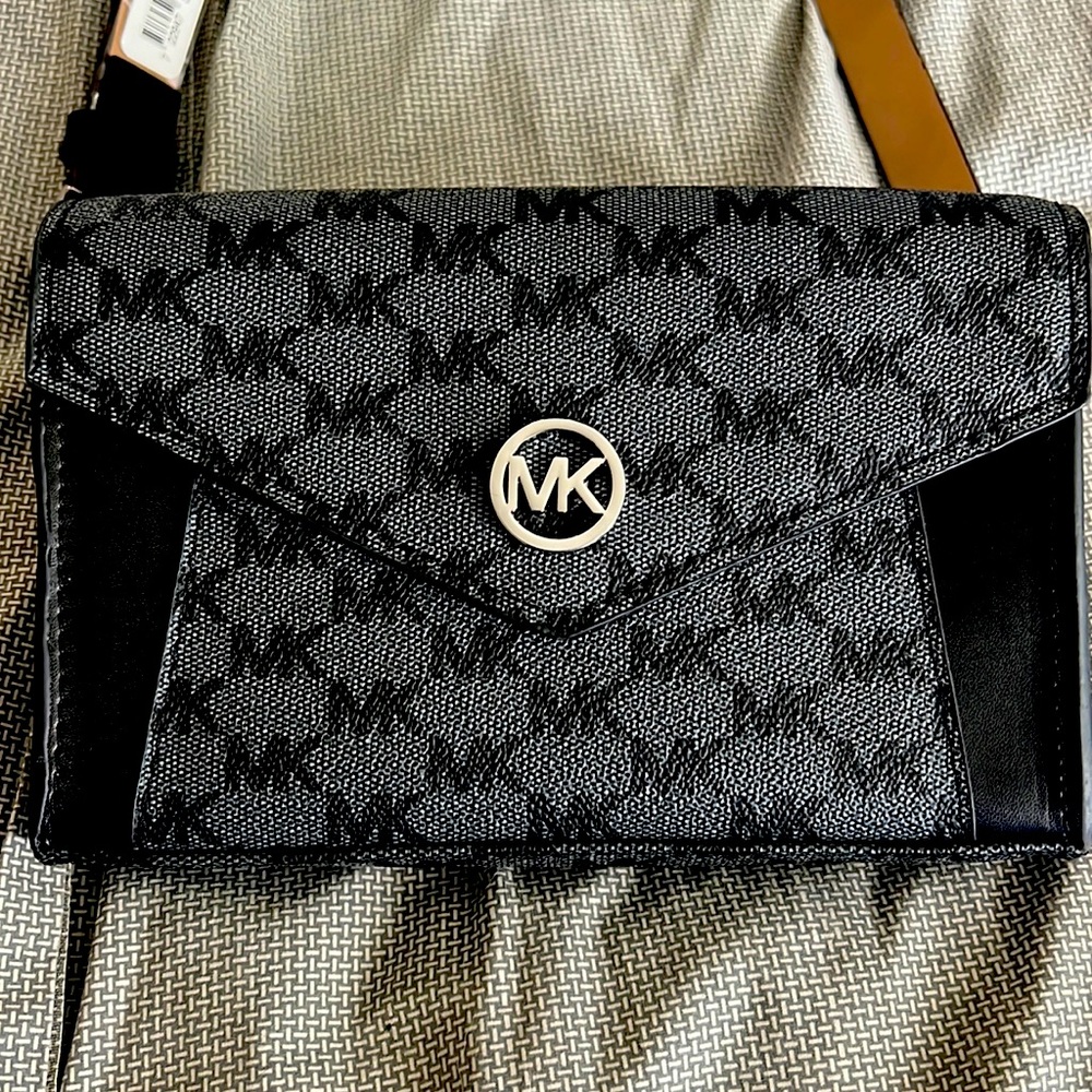 Beautiful leather belt bag for women